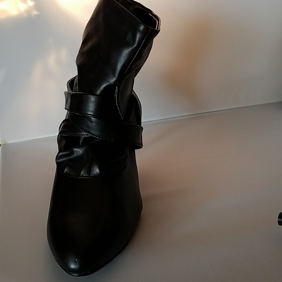 Wild Diva Slouch Boot w ribbon accent - Picture 4 of 7